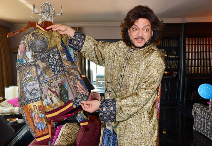 mnogo-perev-i-strazy-pochemu-kirkorov-prevraschaet-sebja-v-pavlina-4-7108128